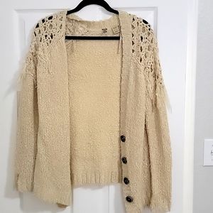 Off white BKE sweater